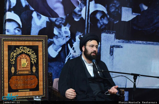 سیدعلی خمینی: صهیونیسمِ‌‌ موجود، «داعش جهان یهودیت» است/ دفاع تمام قد سید علی خمینی از جامعه هنری و روشنفکری/ توقع جامعه از مسئولین سابق جمهوری اسلامی بیشتر است 