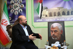 حضور سید حسن خمینی در دفتر نمایندگی جنبش مقاومت اسلامی فلسطین (حماس)