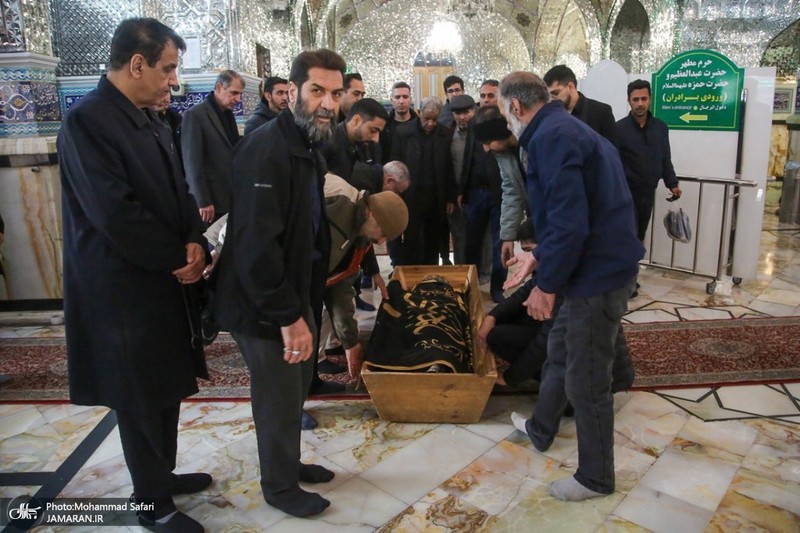 مراسم تشییع و خاکسپاری پدر دکتر جوادی یگانه