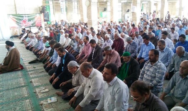حضور گسترده مردم مهریز در آئین وحدت بخش نماز عید قربان