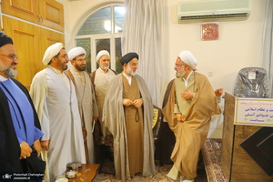 نشست علمی با موضوع  امام خمینی(ره) نهضت و نظام اسلامی