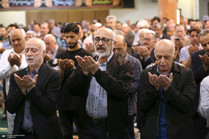 اقامه نماز عید سعید فطر در حسینیه شماره 2 جماران