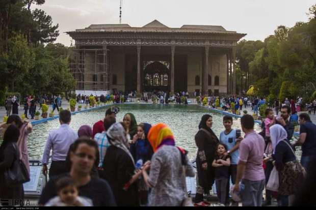 اصفهان میزبان حدود 2 میلیون مسافر  بود