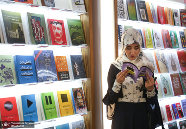 رکورد فروش مجازی کتاب در کشور شکست؛ افزایش حدود ۱۰۰درصدی نمایشگاه کتاب نسبت به سال گذشته