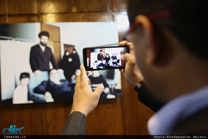 بازدید جمعی از خبرنگاران کشور هند از بیت امام خمینی (س) در جماران