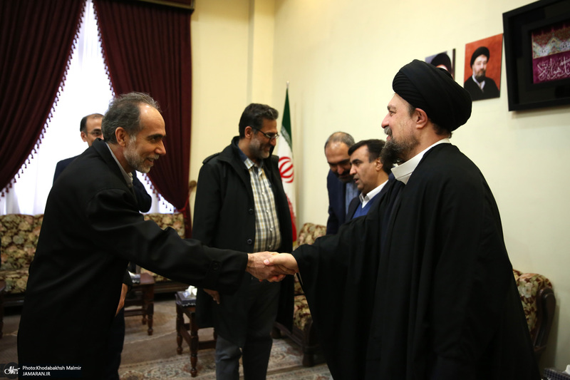 دیدار رئیس و جمعی از کارکنان سازمان حفاظت محیط زیست با سید حسن خمینی