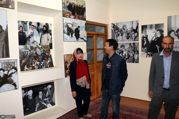 بازدید گردشگران چینی از زادگاه امام خمینی+تصاویر