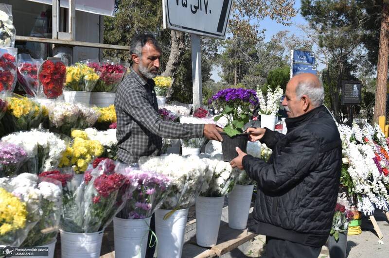 زیارت اهل غبور در آخرین پنجشنبه سال در بهشت زهرا (س) تهران