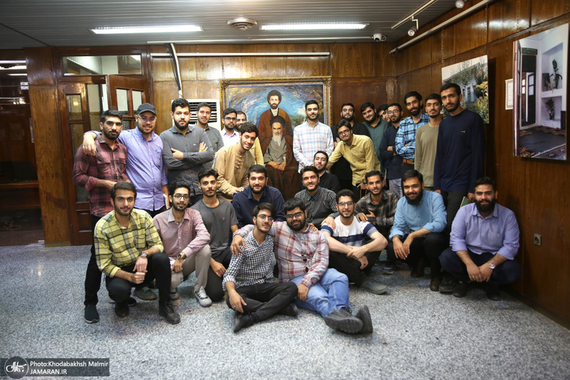 نشست مسئولین بسیج دانشجویی دانشگاه تهران در حسینیه جماران