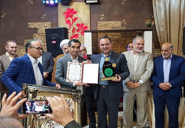 تجلیل از خیر نمونه و حامی بیماران کلیوی تربت حیدریه