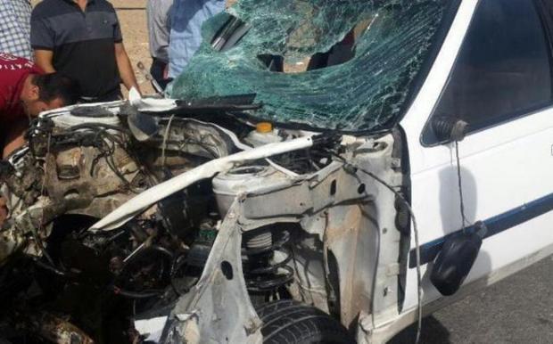 انحراف به چپ خودرو، جان 2 نفر را در شیراز گرفت