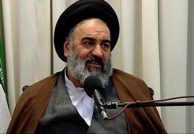 ائمه جمعه نقش مهمی در مبارزه با هجمه های فرهنگی دشمنان دارند