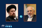 تماس تلفنی سید حسن خمینی با دکتر ظریف: مردم به شما اعتماد دارند/ همگان می‌دانند که شما مسئول اصلی سیاست خارجی ایران هستید/ ظریف: پرنشاط به کار خویش ادامه خواهم داد