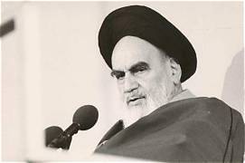 امام خمینیؒ: ولادتِ رسولِ اکرم ص انسانیت کے لیے صراطِ مستقیم کی نوید کا دن ہے

