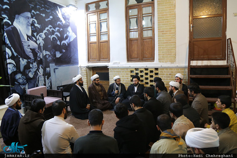 دیدار مسئولین مرکز فرهنگی جهادی عصر ظهور اهواز با حجت الاسلام و المسلمین سید علی خمینی