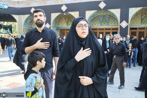 دسته عزاداری خادمین حرم مطهر حضرت معصومه (س) در سالروز شهادت امام رضا (ع)