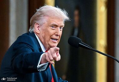 دنیس سیترونوویچ: ترامپ جا زد