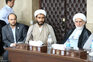 دیدار جمعی از علمای کشور عراق با رئیس موسسه تنظیم ونشر آثار امام خمینی