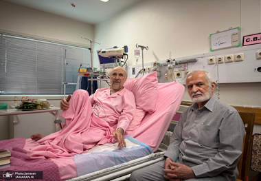 عیادت جمعی از شخصیت های سیاسی و فرهنگی از سید محمد خاتمی/ تماس تلفنی مراجع و علما + عکس