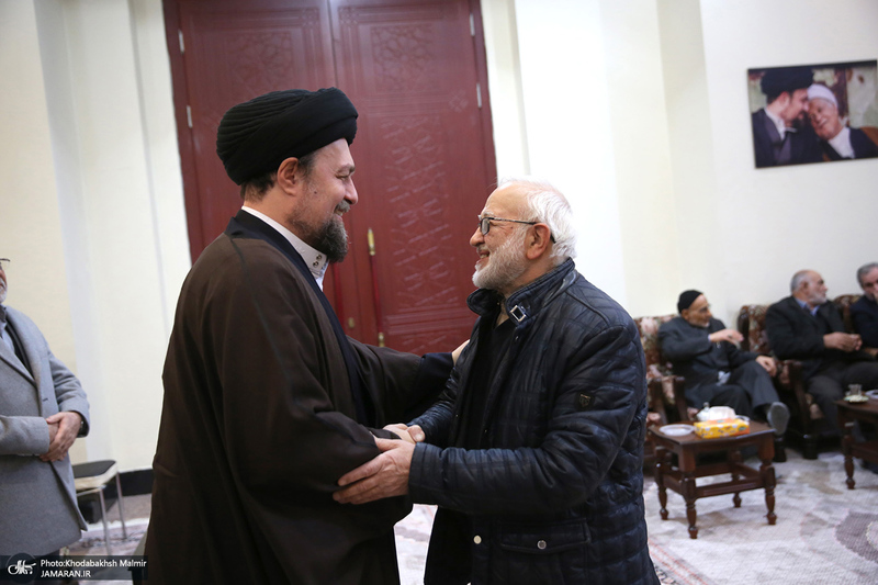 تجدید میثاق رئیس و جمعی از اعضای مجمع تشخیص مصلحت نظام با آرمان‌های امام خمینی (س)-2