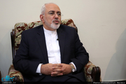 پاسخ ظریف به ادعای ترامپ در خصوص تسلیم شدن ایران در برابر فشارها و تماس با او برای مذاکره