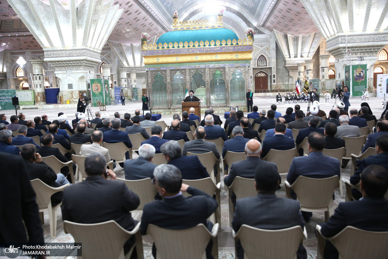 تجدید میثاق رئیس و جمعی از نمایندگان مجلس شورای اسلامی با آرمان‌های امام خمینی(س)-2