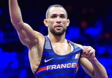 کشتی گیر فرانسوی تاوان آسیب به دانیال را داد؛ نقره هم برای او زیاد بود!