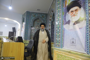 نشست علمی «امام خمینی (س)، حوزه پیشرو و سرآمد و بایسته های فقه کارآمد»