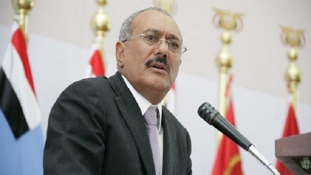 ادعای روزنامه اماراتی درباره آمادگی عبدالله صالح برای ترک یمن تحت فشار آمریکا