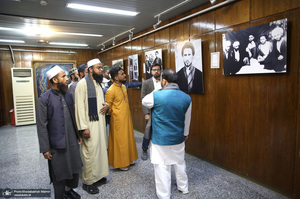 بازدید جمعی از فرهیختگان کشور هند از جماران‎