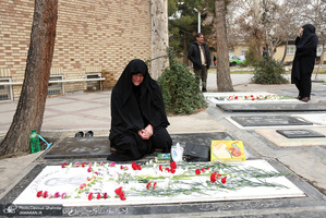 مراسم غبارروبی و عطر افشانی مزار مطهر شهدا