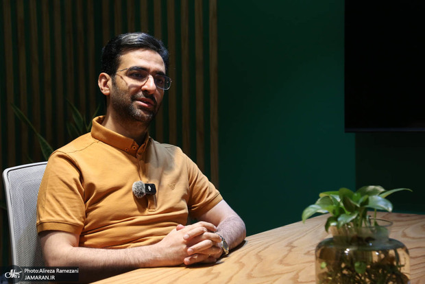 آذری جهرمی: پرسپولیس قهرمان خواهد شد