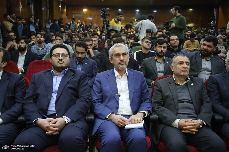 مراسم روز دانشجو در دانشگاه شریف با حضور وزیر اقتصاد/ علی مدنی‌زاده