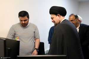 بازدید «سید حسن خمینی» از موسسه مطبوعاتی ایران