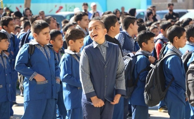 جشن مهر و دانش بمناسبت بازگشایی مدارس در کرمان برگزار شد