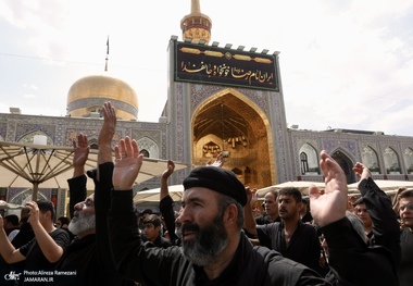 مراسم عزاداری ۲۸ صفر در حرم مطهر رضوی