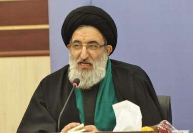 امام جمعه کرج: وصیت نامه امام (ره) برای دانشجویان بیشتر تبیین شود