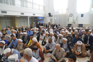 مراسم عمامه گذاری طلاب روز ولادت پیامبر اکرم (ص) و امام جعفر صادق (ع) در بیوت مراجع