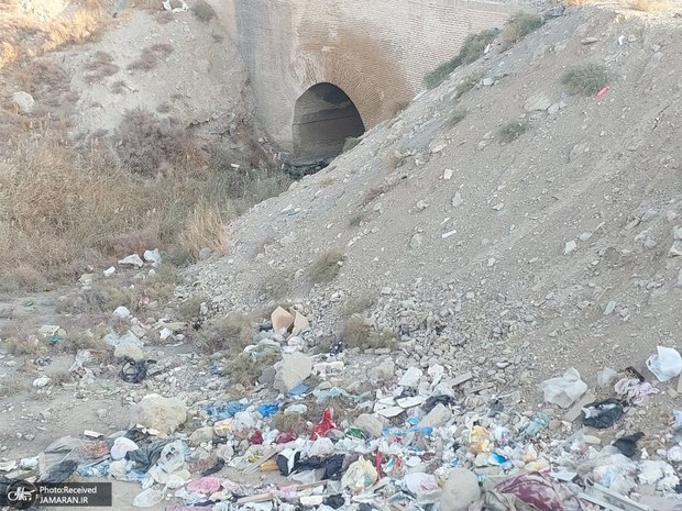 هشدار فعالان میراث فرهنگی درباره وضعیت میراث ملی شهریار/ پل پیروزی؛ یادگار مشروطه در محاصره زباله‌ها  + عکس