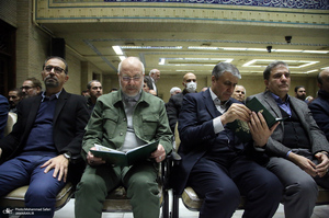 مراسم ترحیم مادر محمد شریعتمداری