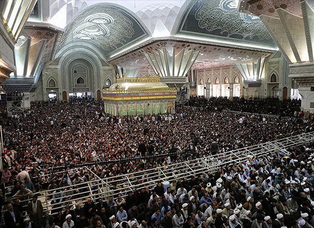 پیروان ادیان مختلف در مراسم ارتحال امام شرکت کردند