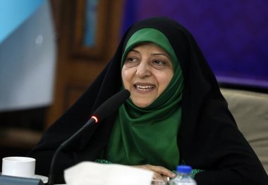 زنان سرپرست خانوار خسارت دیده از سیل مورد توجه قرار می گیرند