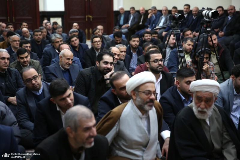 دیدار رئیس، مدیران و کارکنان ستاد اجرایی فرمان امام (ره) با سید حسن خمینی