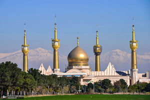 تصاویری از حرم امام خمینی در روز هوای پاک تهران