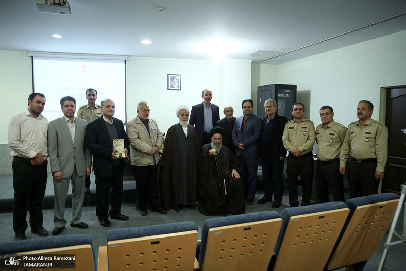 مراسم تجلیل از پژوهشگران برتر پژوهشکده امام خمینی(س) و انقلاب اسلامی