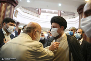 تجدید میثاق رئیس و اعضای دوره جدید شورای اسلامی شهر تهران با آرمان های امام خمینی(س)