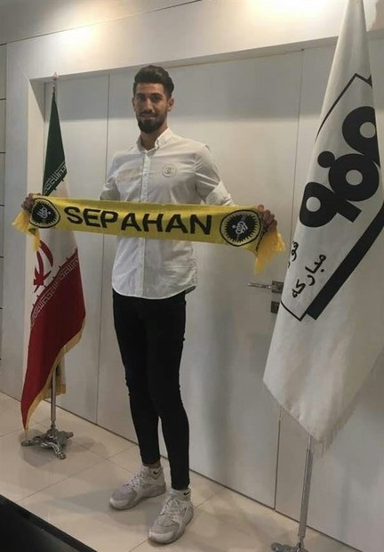 عادلی با سپاهان به توافق رسید+ عکس
