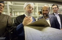 حسن روحانی کتاب‌هایش را به کتابخانه ملی اهدا کرد  (2)