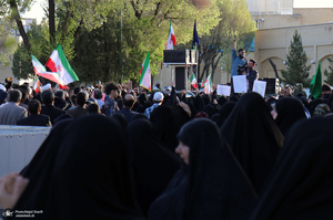 تجمع مردم خمین در حمایت از حمله موشکی و پهپادی به رژیم صهیونیستی