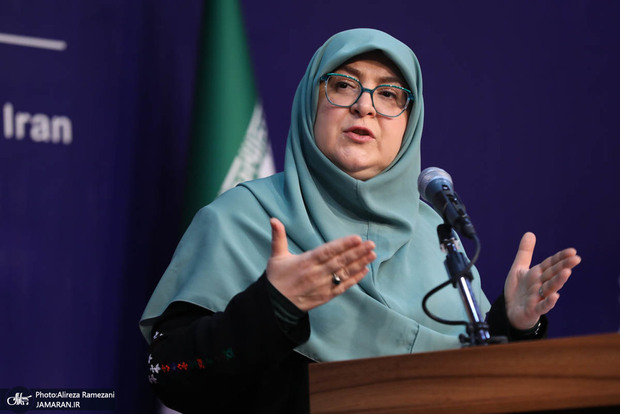 سخنگوی دولت: متأسفانه شاهد این هستیم که گاهی تلاش می‌شود میان دولت و نیروهای مسلح فاصله‌ای ترسیم شود/ این نگاه با واقعیت اداره کشور سازگار نیست/ هیچ کشوری تنها با تجهیزات نظامی یا ساختار اداری قدرتمند نمی‌شود؛ مردم، مهم‌ترین پشتوانه امنیت ملی‌ هستند
